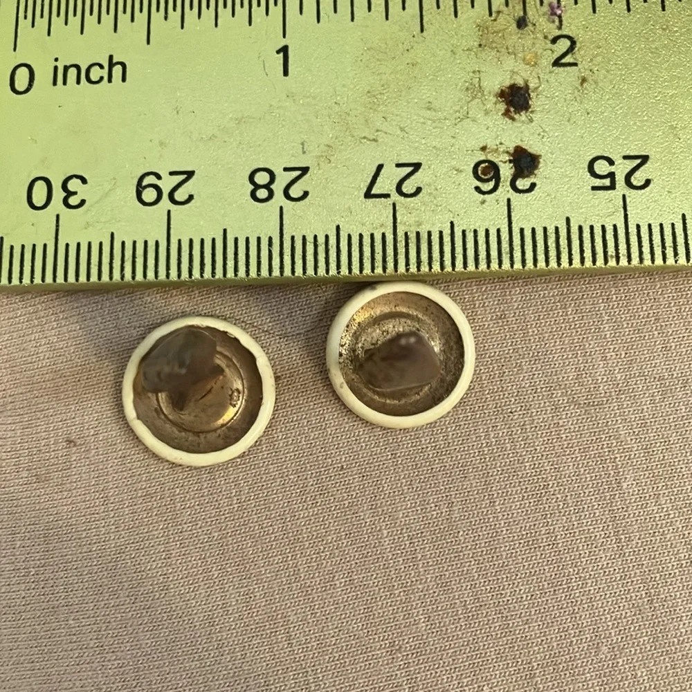 Button look cuff links